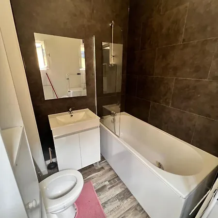 Joli Avec Cour Privee Appartement Duinkerke