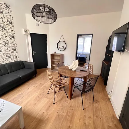 Appartement Joli Avec Cour Privee Duinkerke